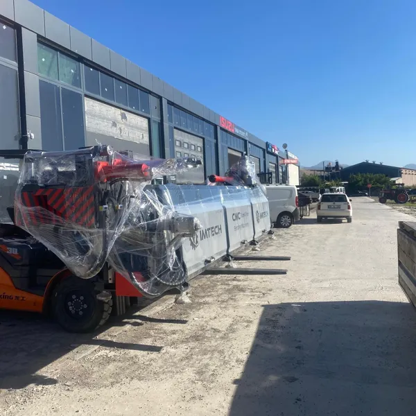 Preparing for shipment — enlarge