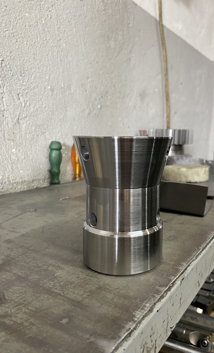 Machined metal part — enlarge